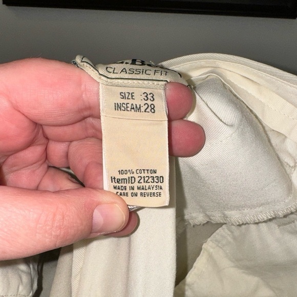 LL Bean Men’s Tan Classic Fit Pants Size 33 - Picture 3 of 5